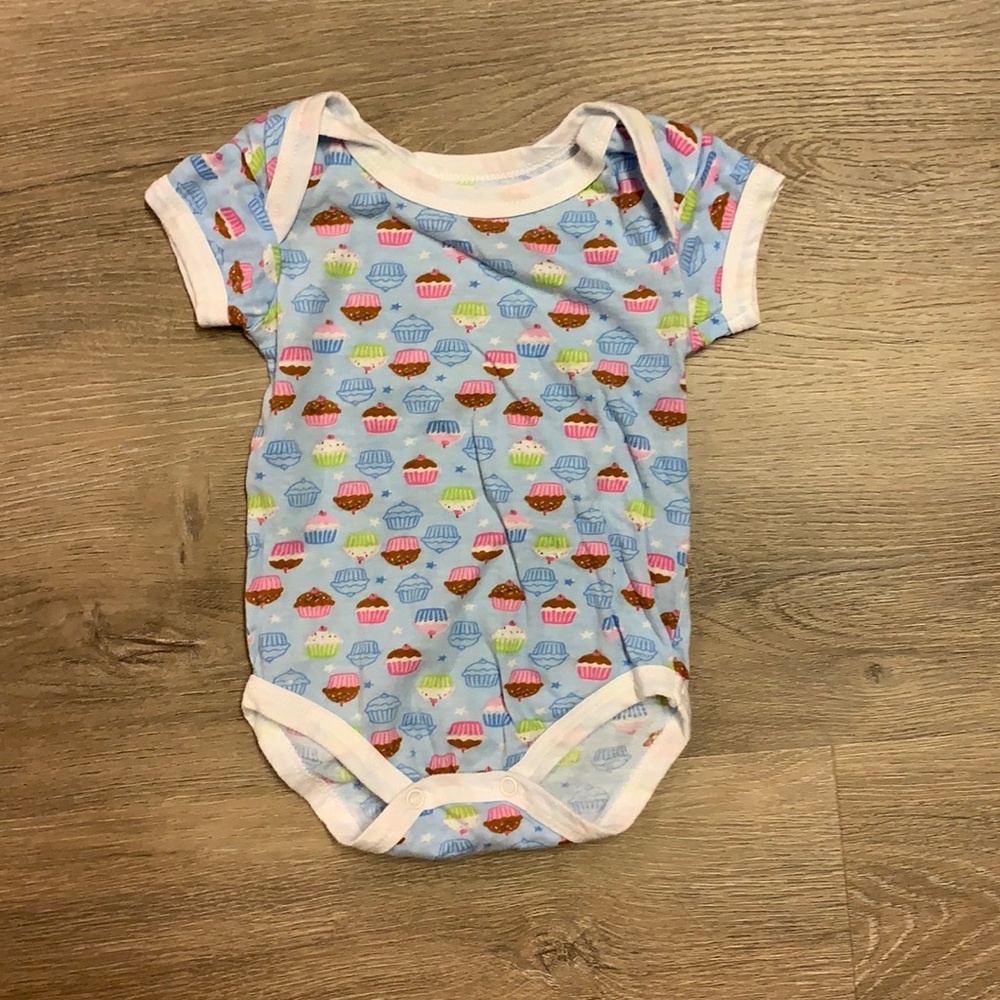 Baby bug cupcake baby girl short sleeve body suit
